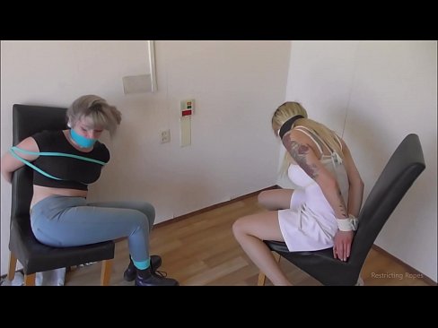 ❤️ Ferslave / fêstbûn en gagged / famke yn need ️❌ Kwaliteitsseks op fy.xlxxporno.ru ❌️