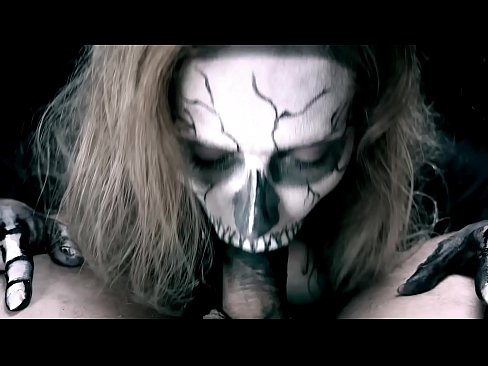 ❤️ Demon famke sûgje hoanne mei har swarte mûle en slikken cum. ️❌ Kwaliteitsseks op fy.xlxxporno.ru ❌️